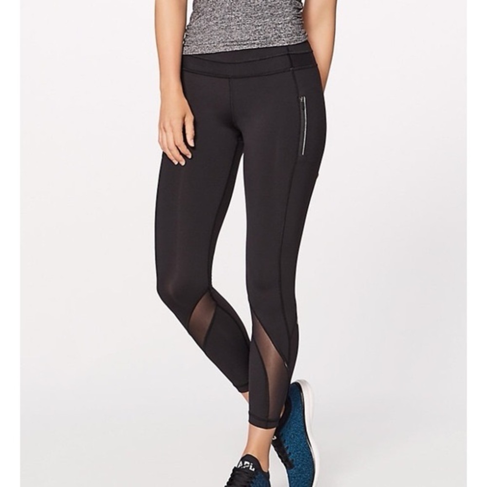 Lululemon black leggings with mesh detail size 6